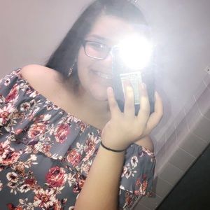 Meet your Posher, Angela